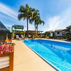 Country 3*, Kingaroy Australia